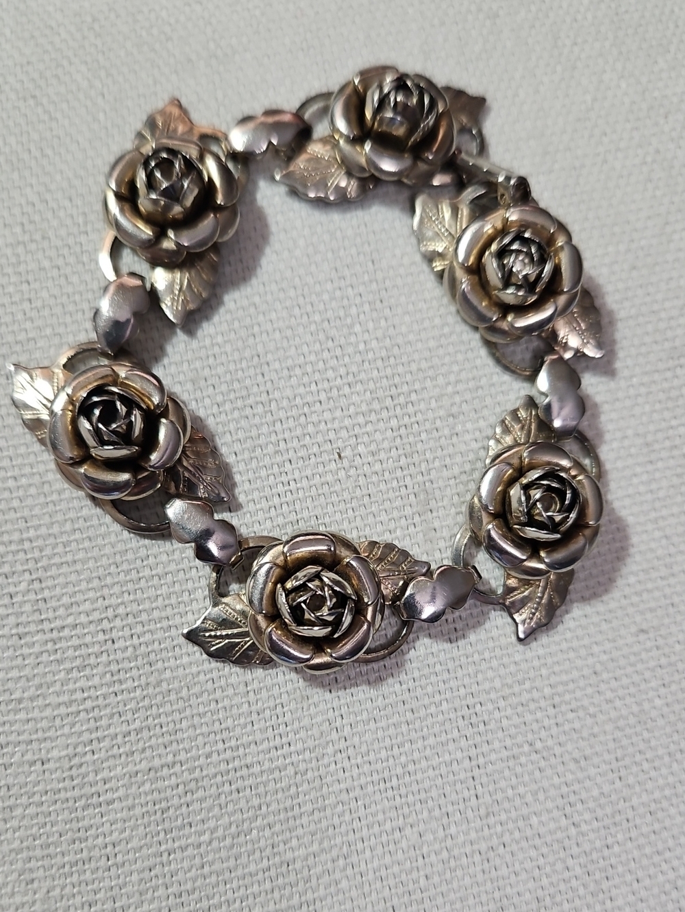 Vintage Silver Tone Rose Link Bracelet - Silver Floral Women’s Jewelry